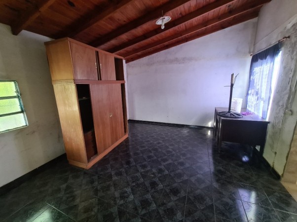 Local comercial y vivienda sobre Av. 79