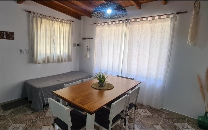 Hermosa casa sola en lote