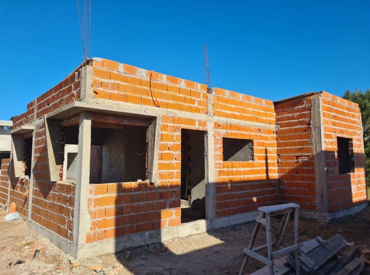 CASA 4 AMBIENTES (POZO/ph)