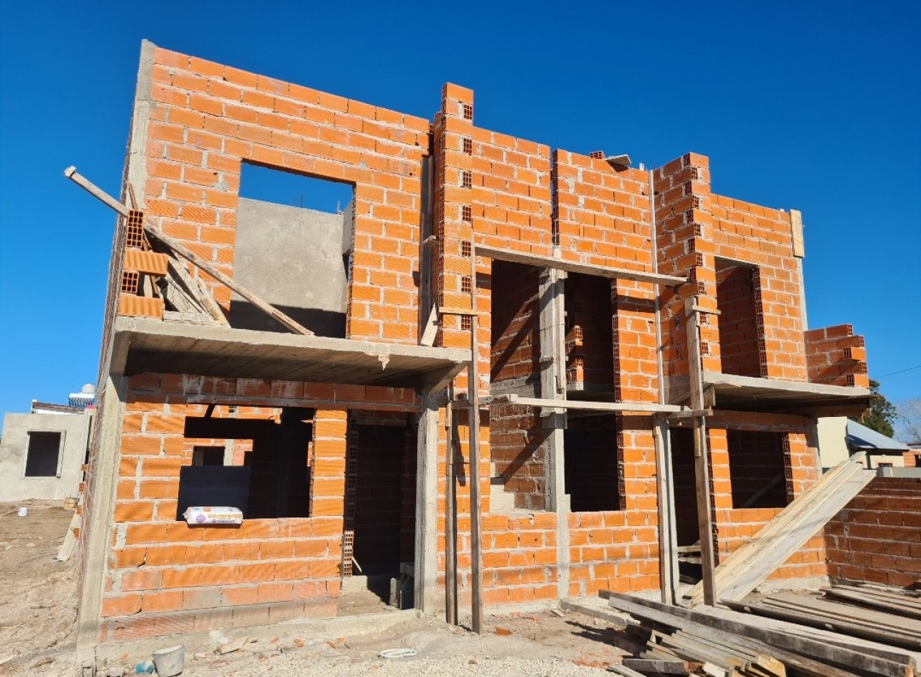 DUPLEX VENTA EN POZO