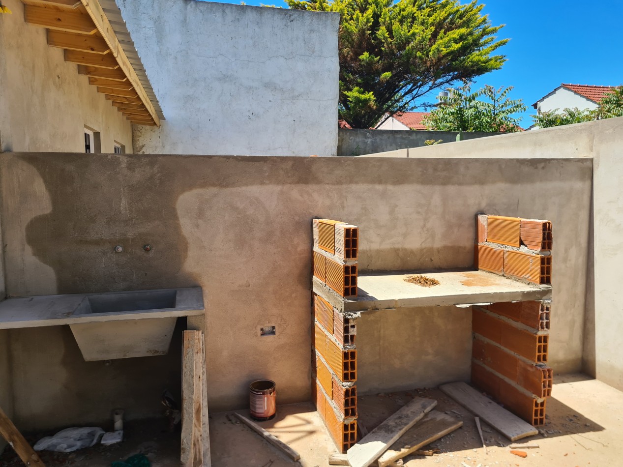 CHALET a estrenar en Mar del Tuyu