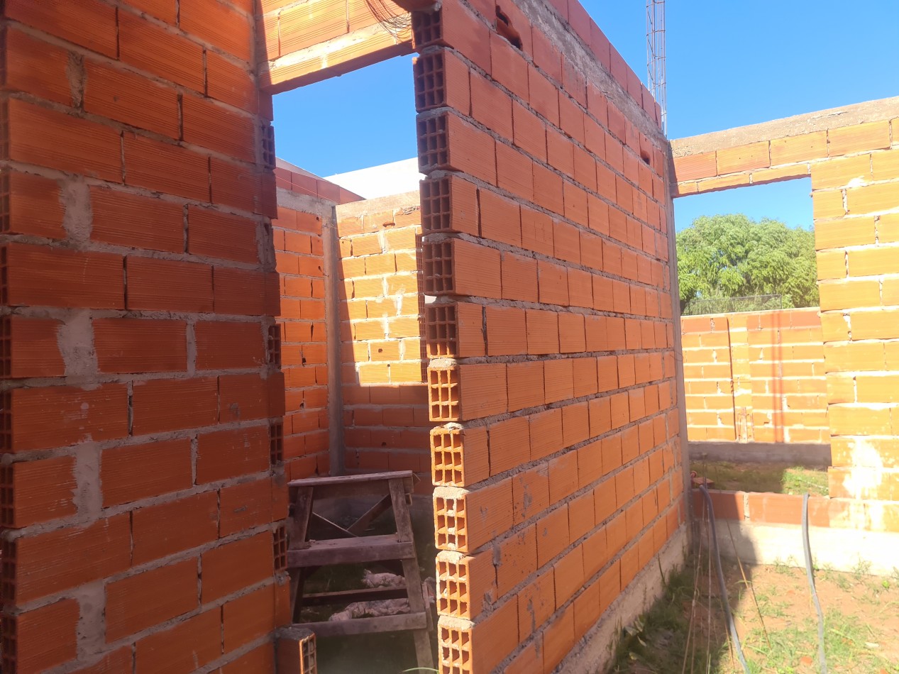 CHALET 3 ambientes en construccion