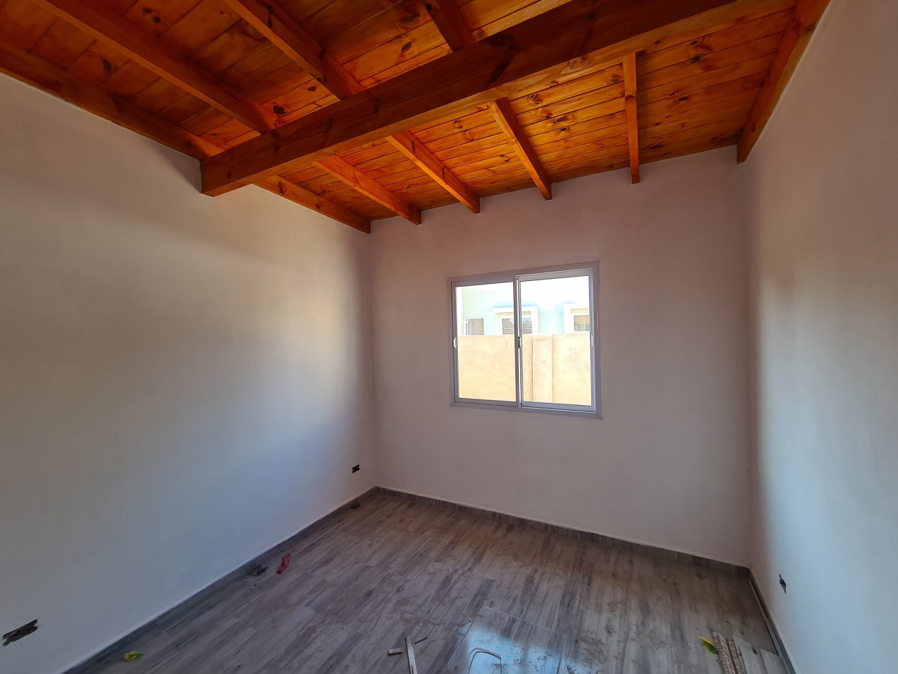 CASA 4 AMBIENTES (ph)