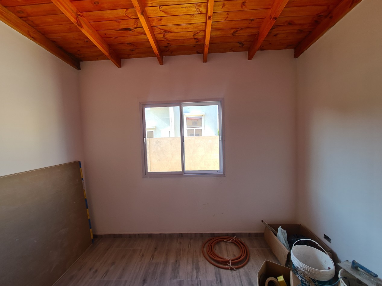 CASA 4 AMBIENTES (ph)