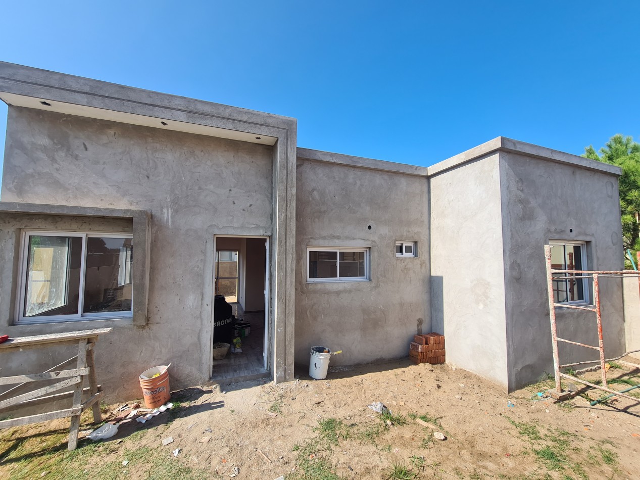 CASA 4 AMBIENTES (ph)