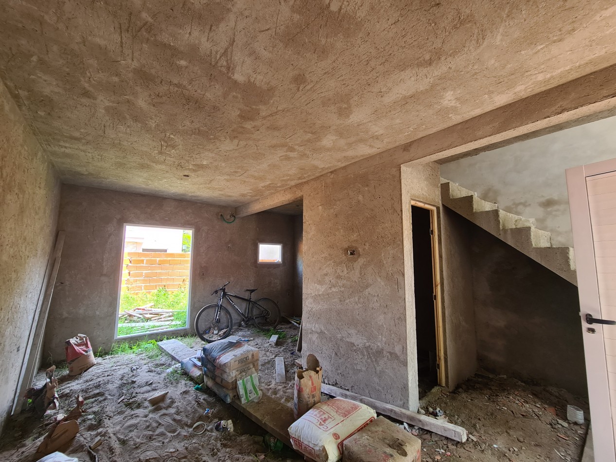 DUPLEX 3 AMBIENTES EN DESARROLLO