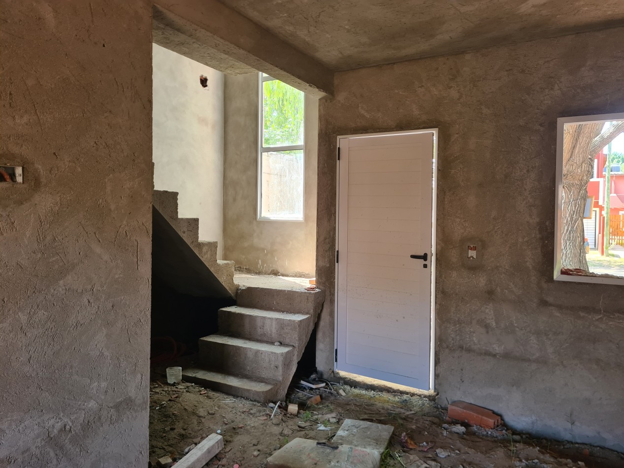 DUPLEX 3 AMBIENTES EN DESARROLLO