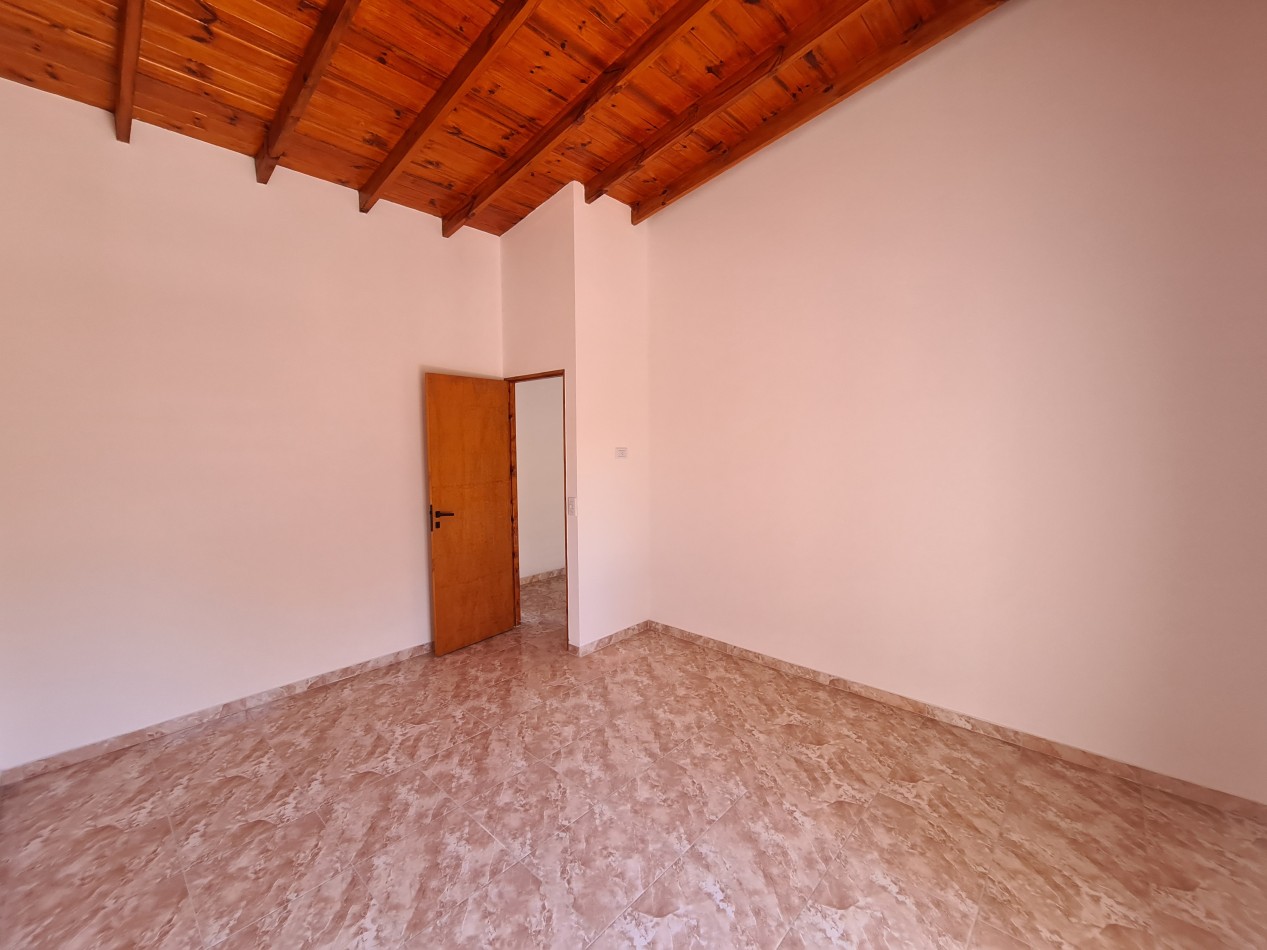 DUPLEX 4 AMBIENTES AL FRENTE, INDEPENDIENTE - LISTO PARA ESCRITURAR