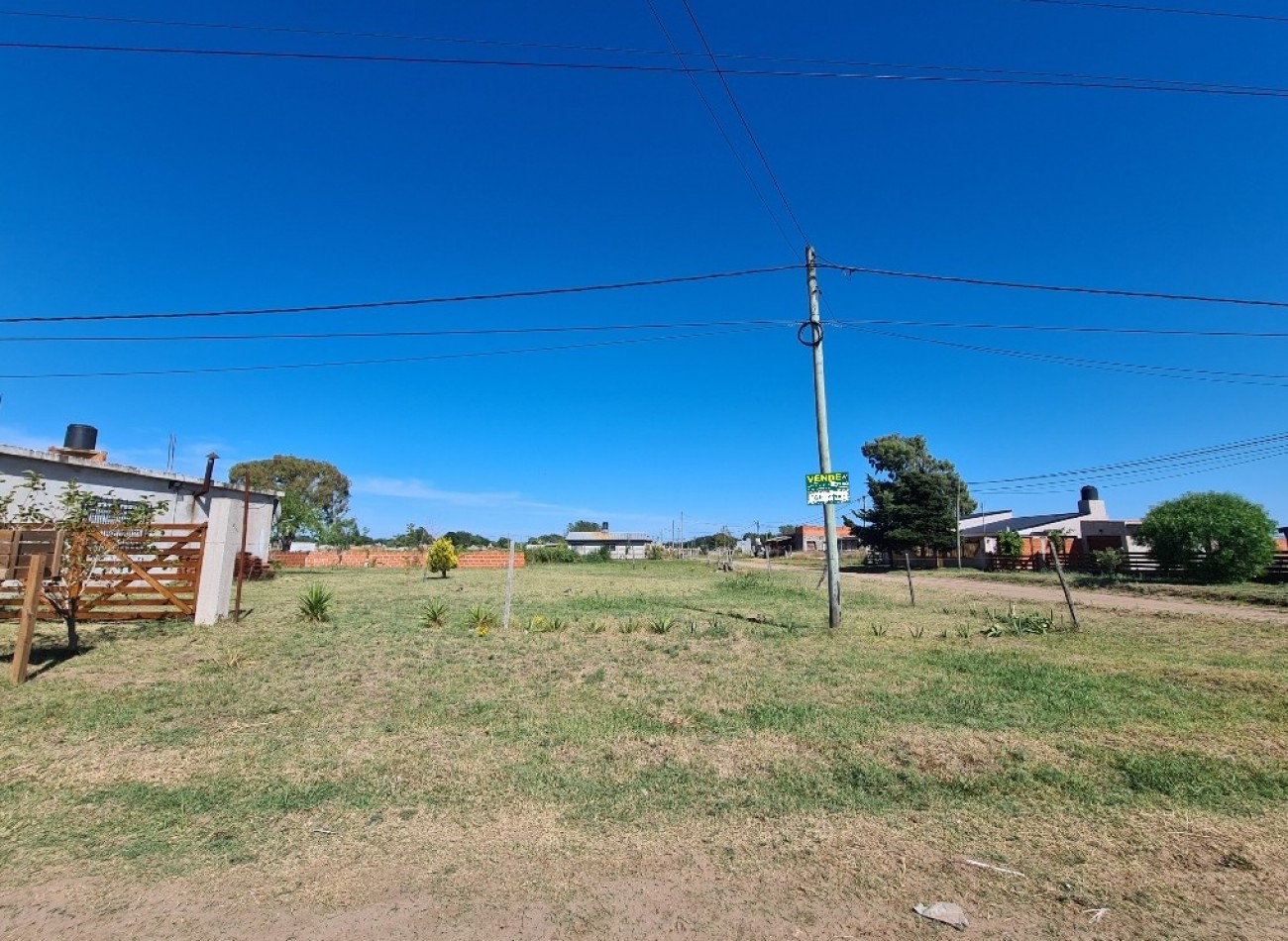 LOTE EN ESQUINA EN VENTA- 9 Y 64 MAR DEL TUYU