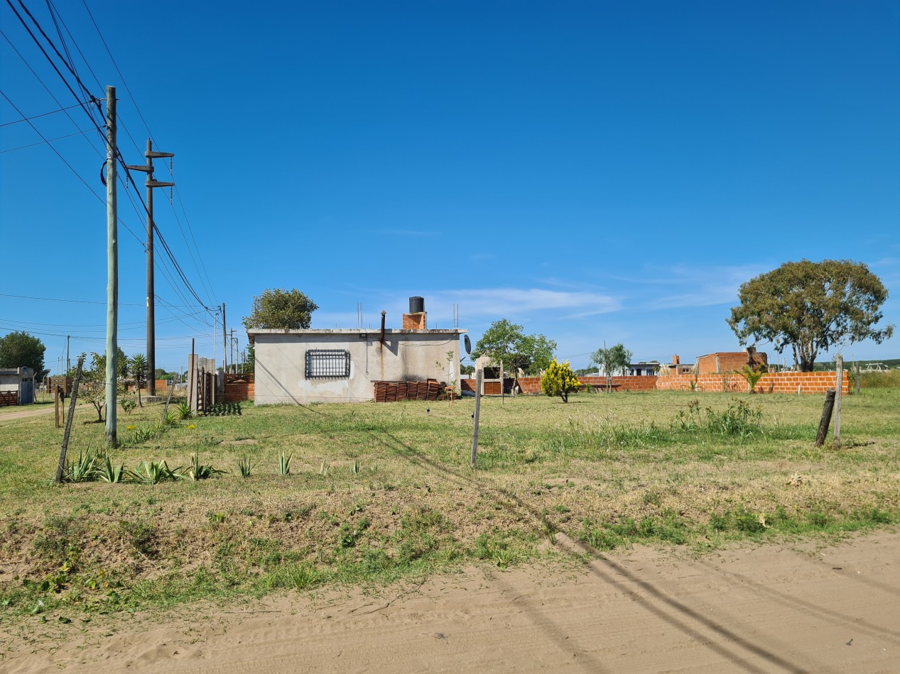 LOTE EN ESQUINA EN VENTA- 9 Y 64 MAR DEL TUYU