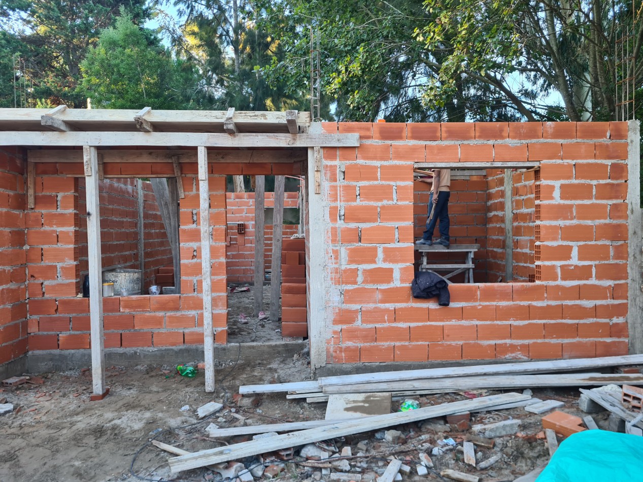 CHALET (ph) 3 AMBIENTES (POZO)