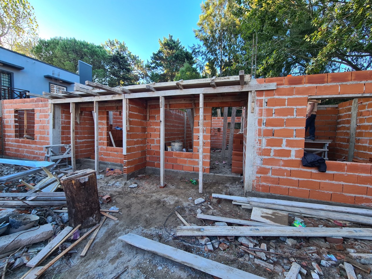 CHALET (ph) 3 AMBIENTES (POZO)