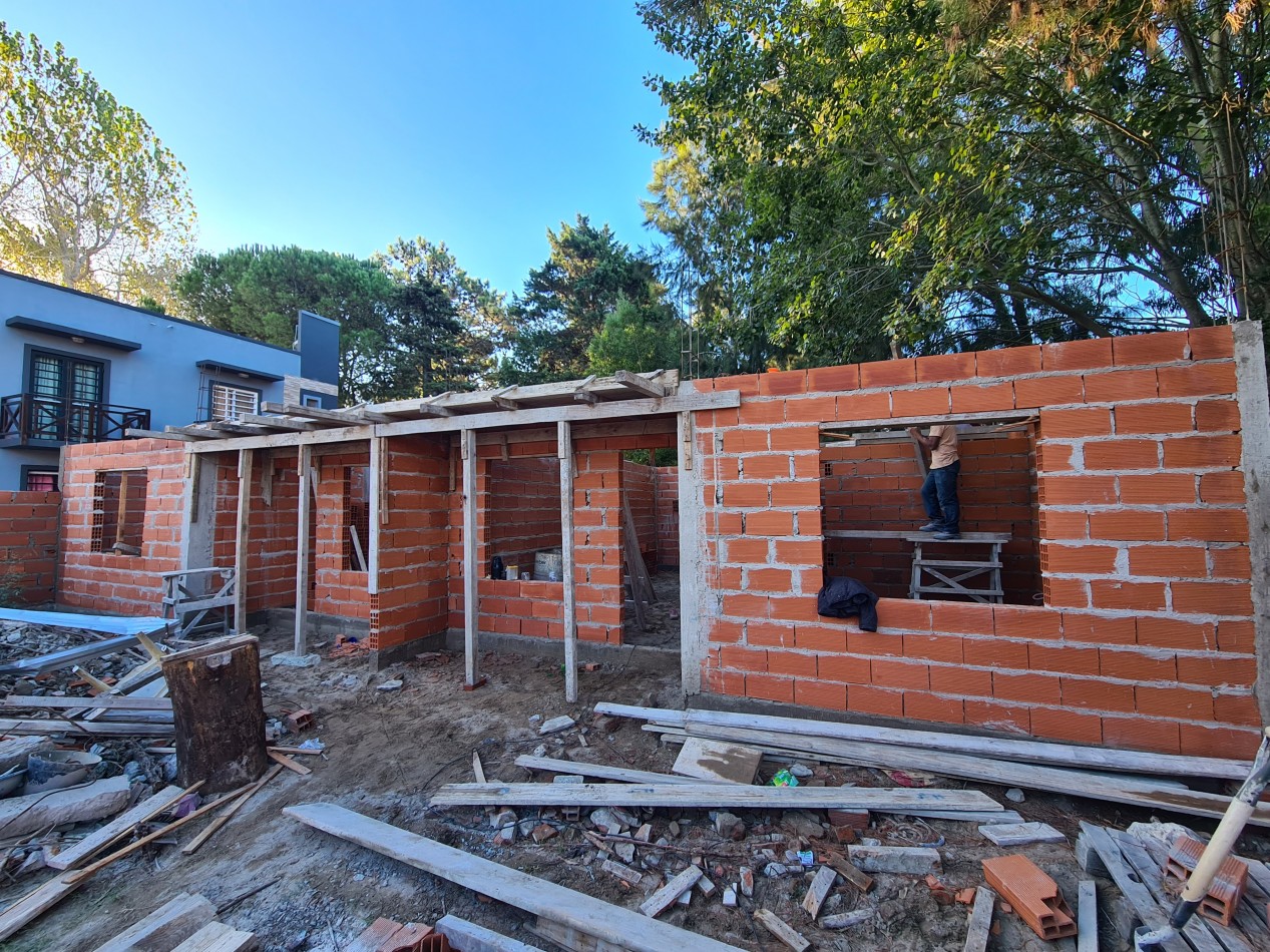 CHALET (ph) 3 AMBIENTES (POZO)