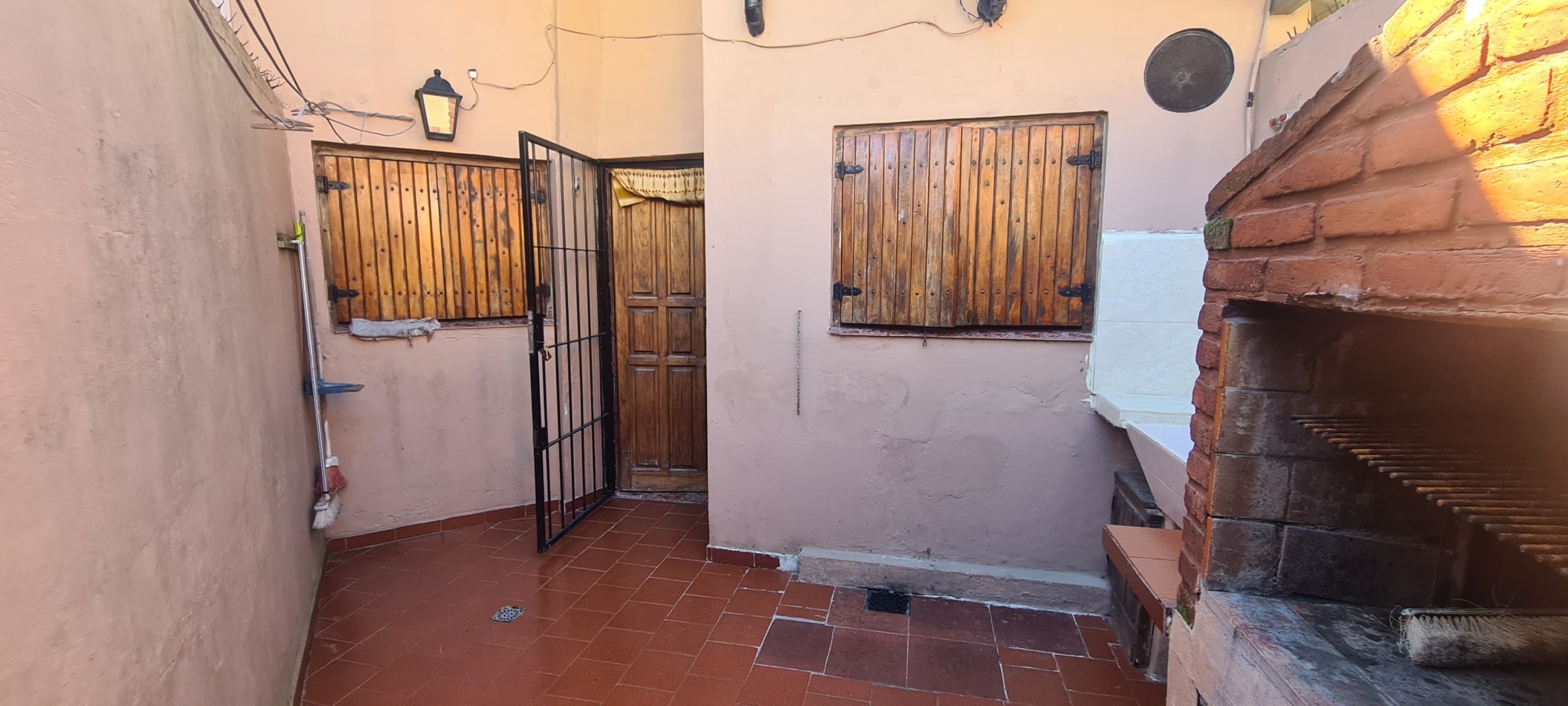 HERMOSO CHALET (ph) DE 3 AMBIENTES A 250 MTS DE LA PLAYA