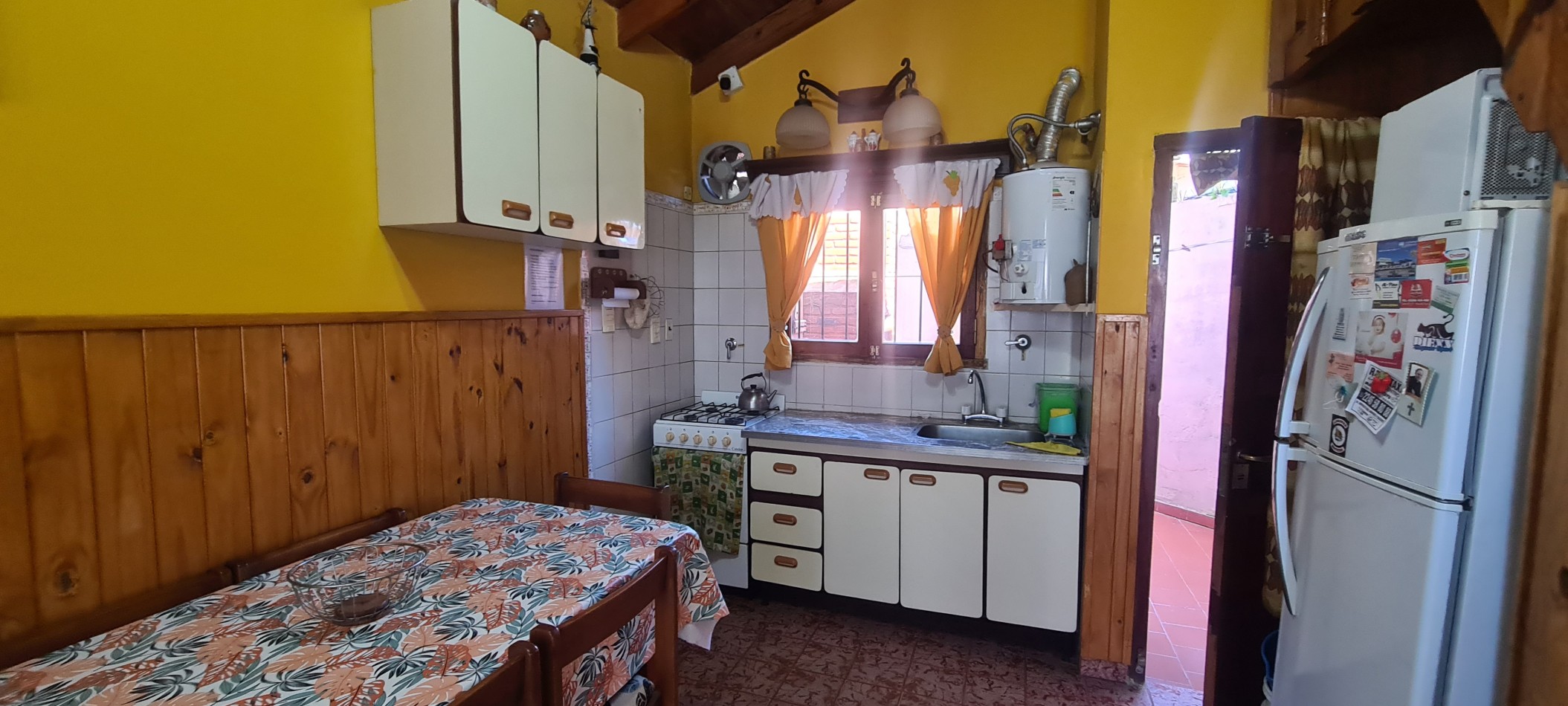 HERMOSO CHALET (ph) DE 3 AMBIENTES A 250 MTS DE LA PLAYA