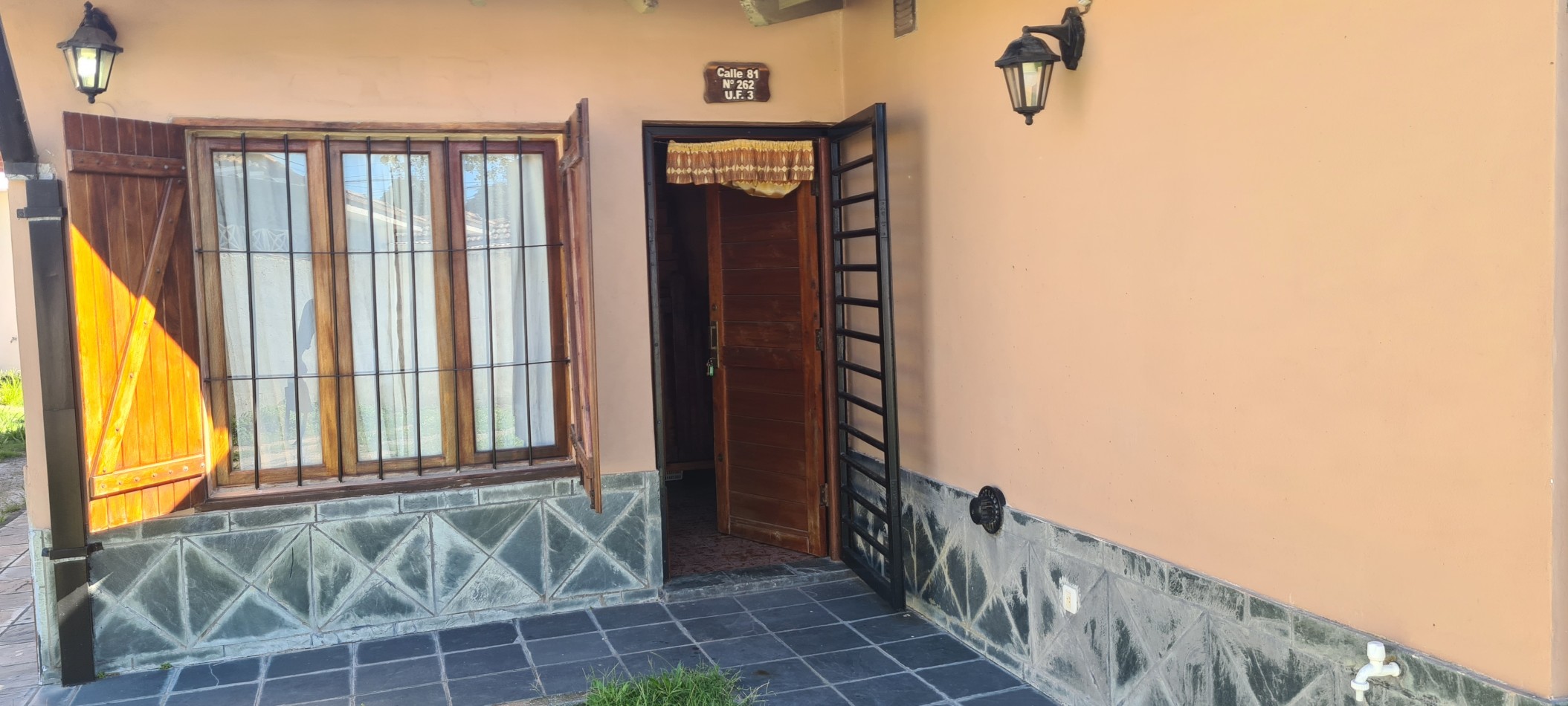 HERMOSO CHALET (ph) DE 3 AMBIENTES A 250 MTS DE LA PLAYA