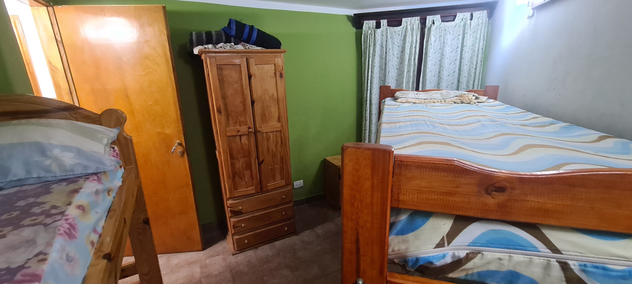 HERMOSO CHALET (ph) DE 3 AMBIENTES A 250 MTS DE LA PLAYA