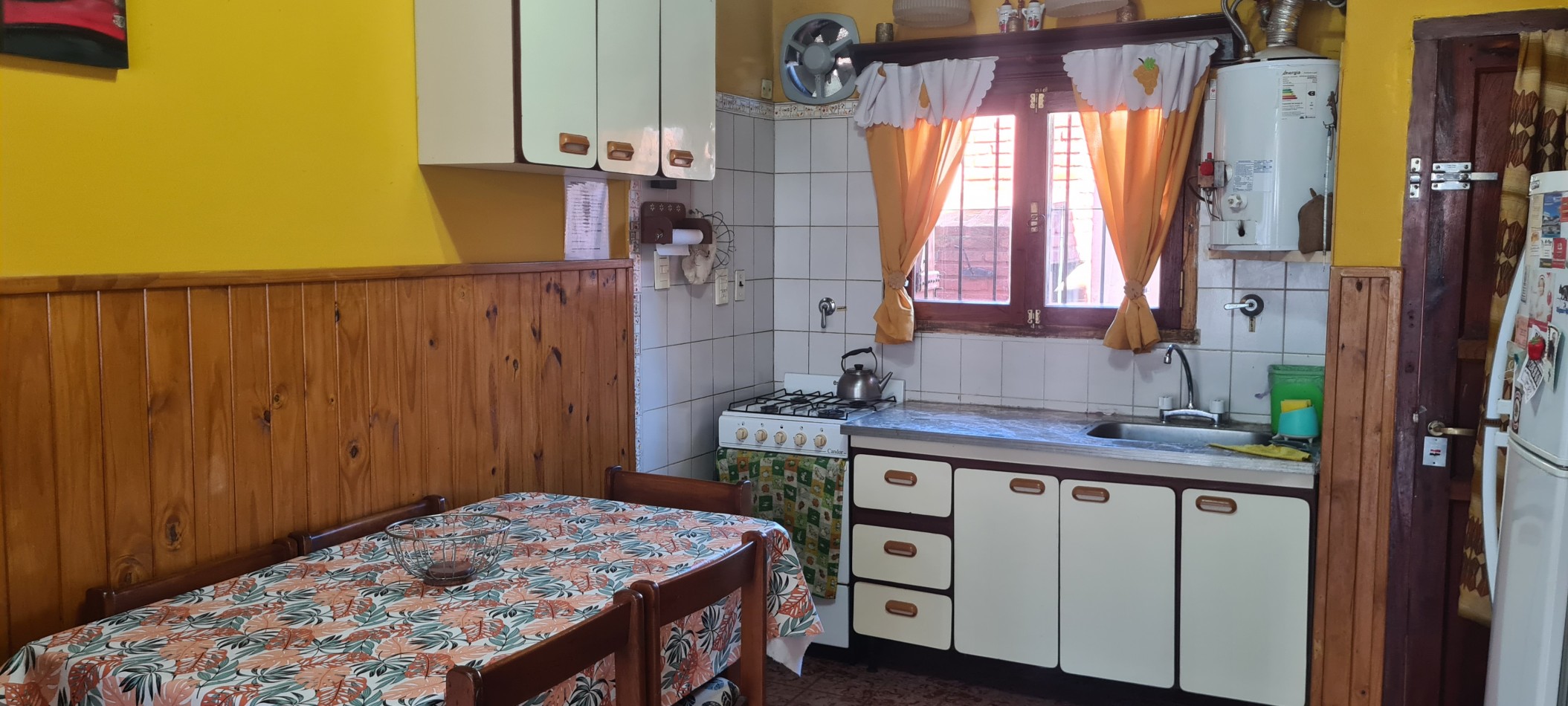 HERMOSO CHALET (ph) DE 3 AMBIENTES A 250 MTS DE LA PLAYA