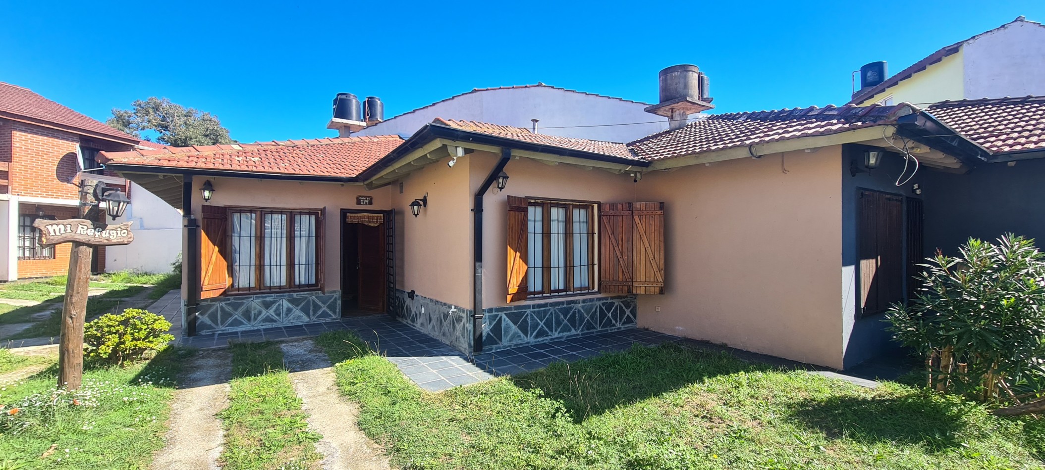 HERMOSO CHALET (ph) DE 3 AMBIENTES A 250 MTS DE LA PLAYA