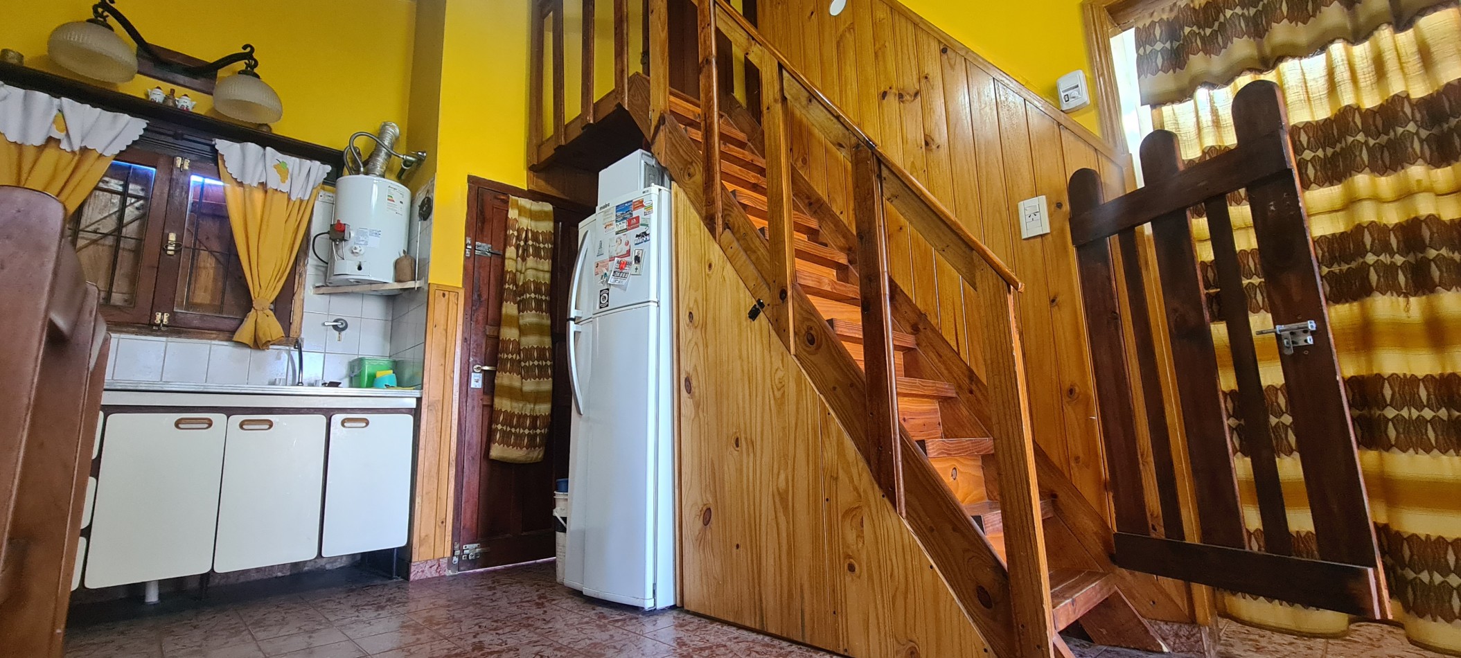 HERMOSO CHALET (ph) DE 3 AMBIENTES A 250 MTS DE LA PLAYA