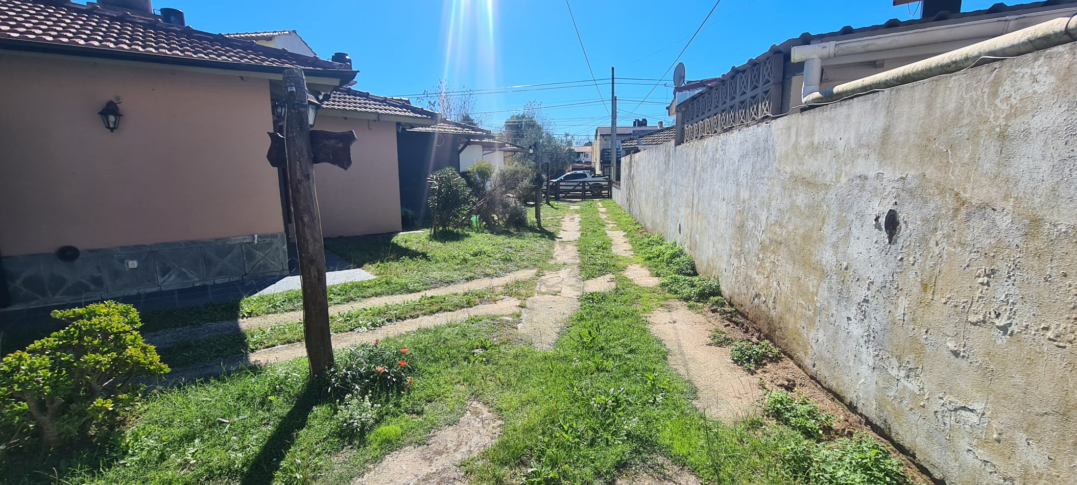 HERMOSO CHALET (ph) DE 3 AMBIENTES A 250 MTS DE LA PLAYA