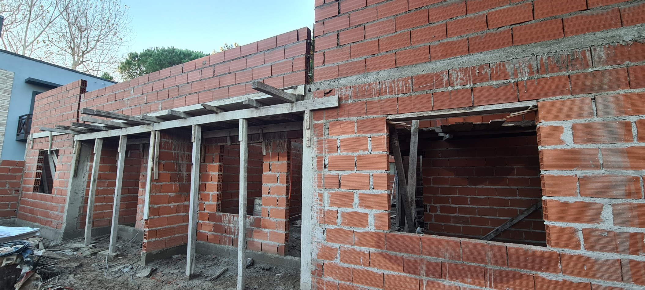 CHALET (ph) 3 AMBIENTES (POZO)