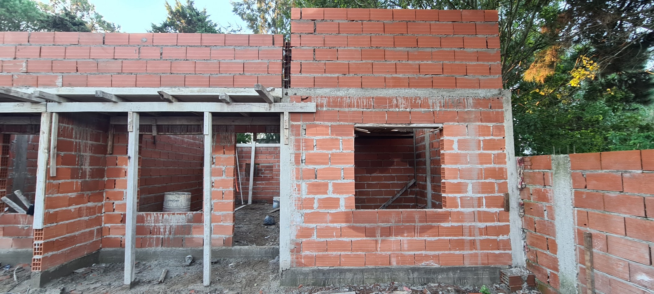 CHALET (ph) 3 AMBIENTES (POZO)