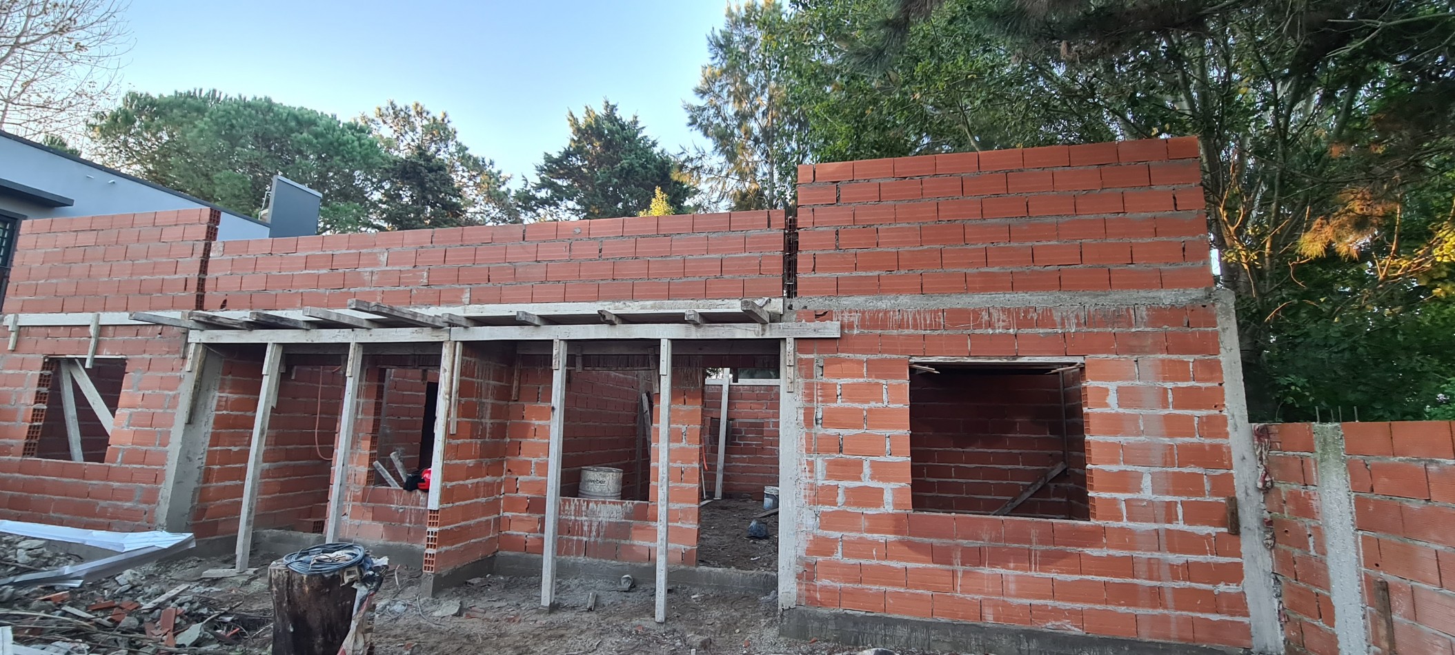 CHALET (ph) 3 AMBIENTES (POZO)