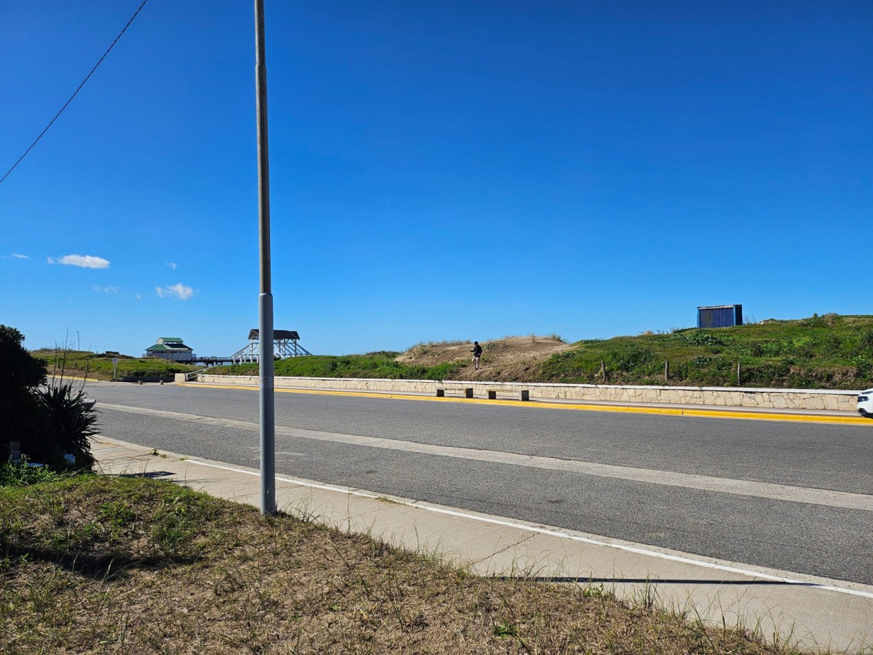 LOTE en MAR DEL TUYU - OPORTUNIDAD FRENTE AL MAR