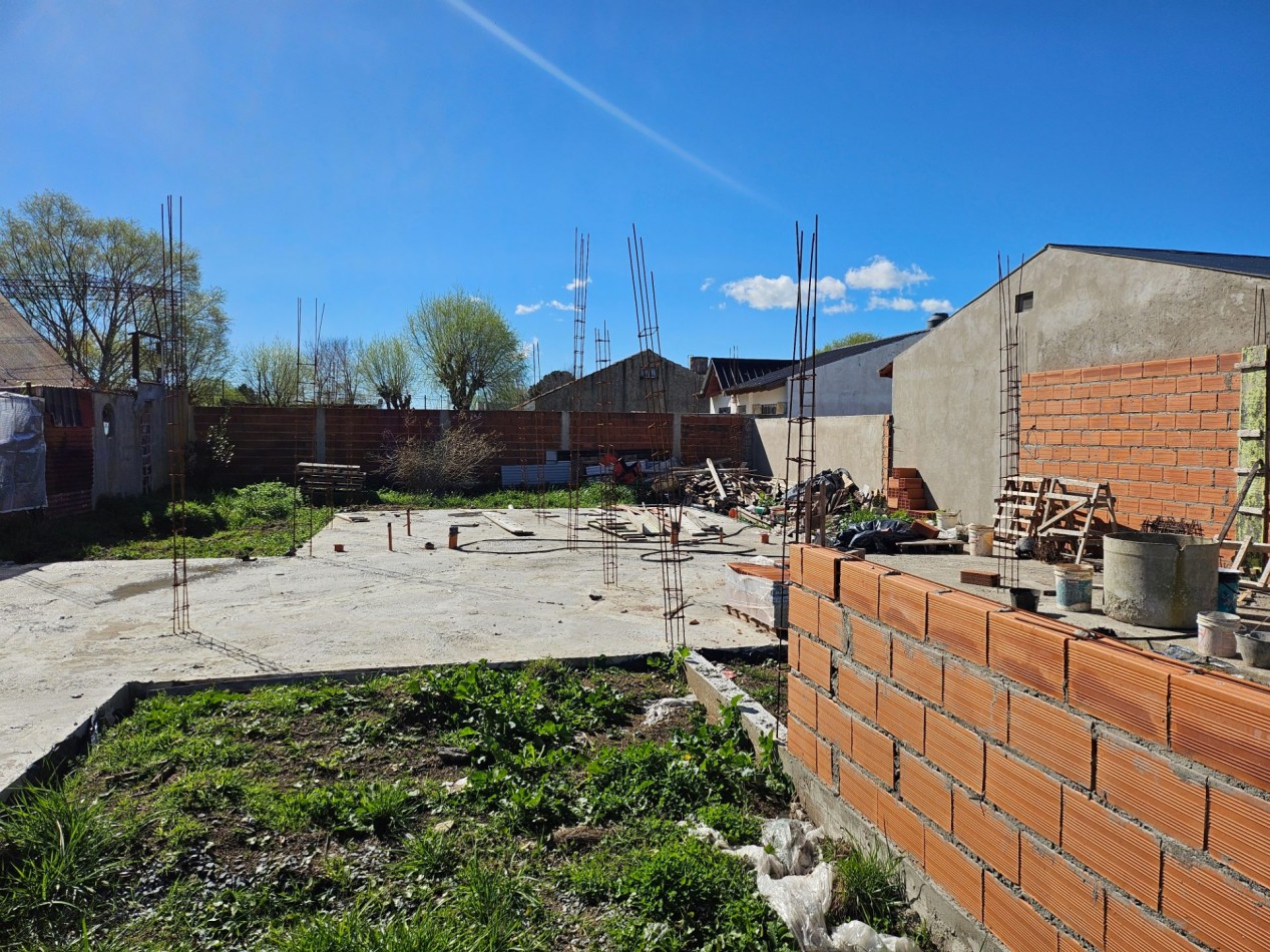 VENTA EN POZO- UNIDADES CON 1/2 TERRENO A 100 MTS DE AV.79