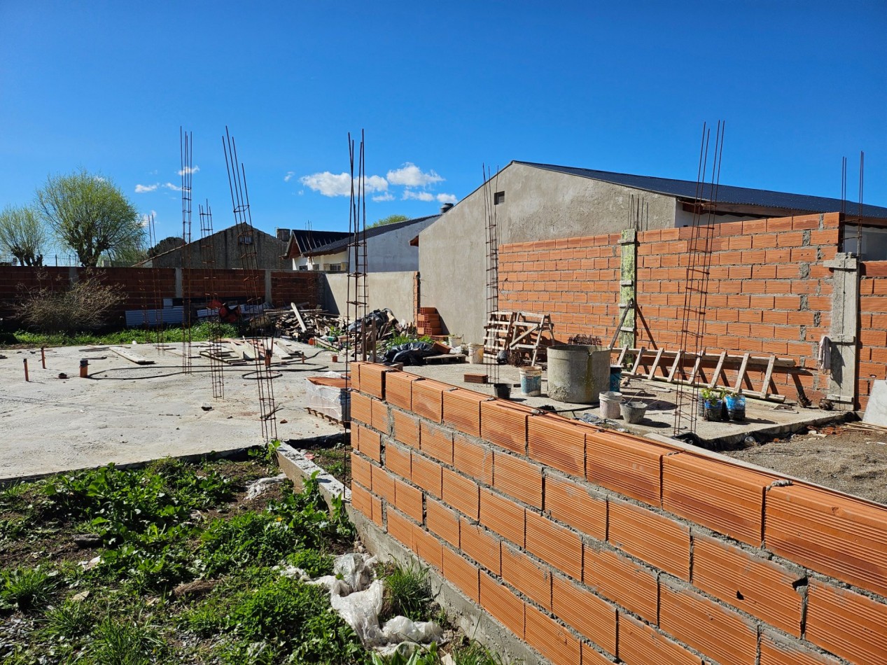 VENTA EN POZO- UNIDADES CON 1/2 TERRENO A 100 MTS DE AV.79