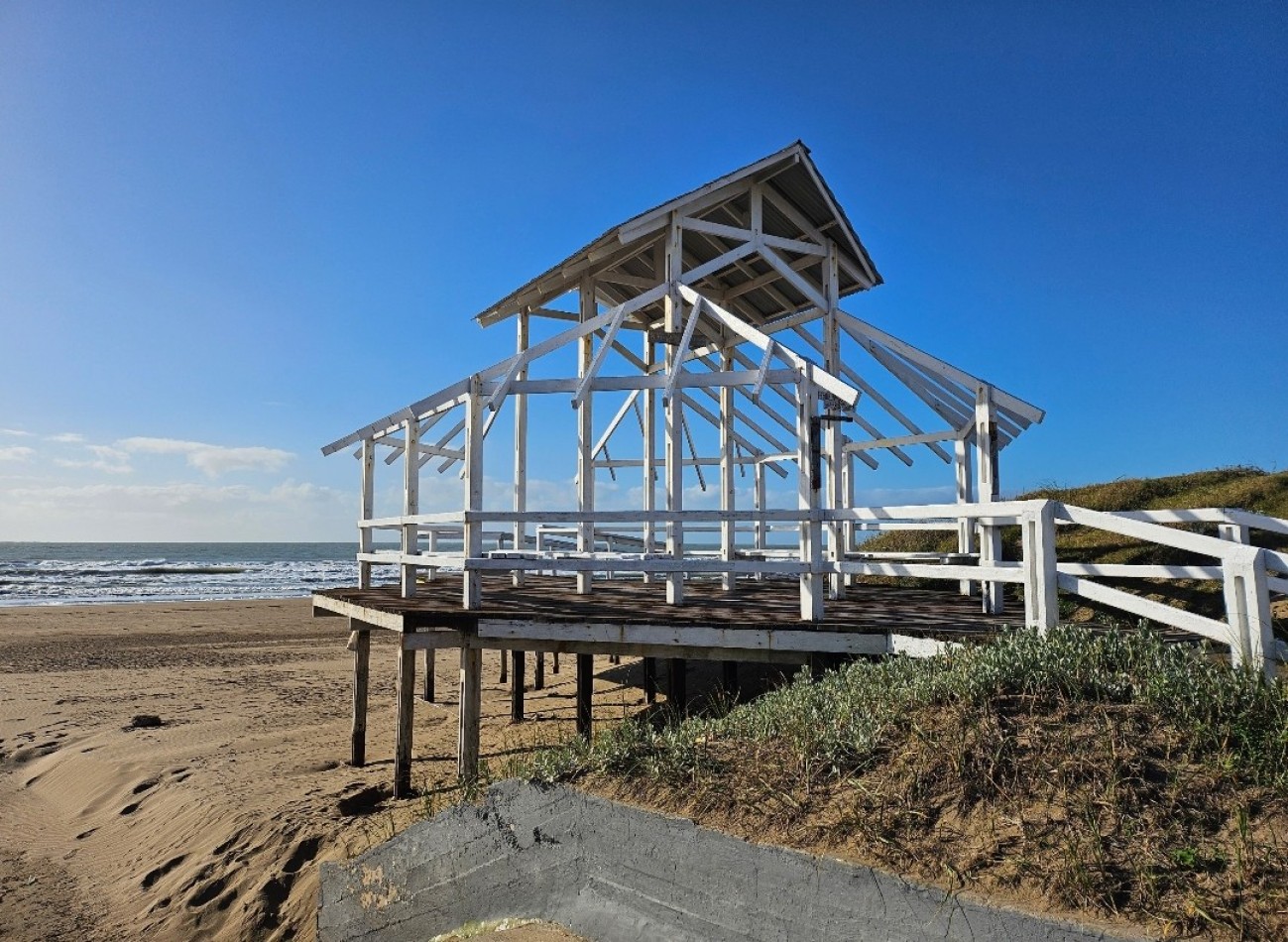 CHALETS de 3 ambientes en pozo - a 3 cuadras de la playa en Mar del Tuyu