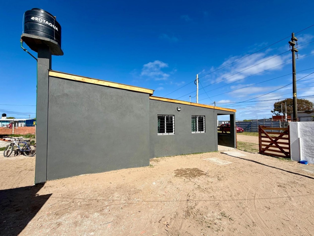 Oportunidad en MAR DEL TUYU - 2 CHALET en BLOCK
