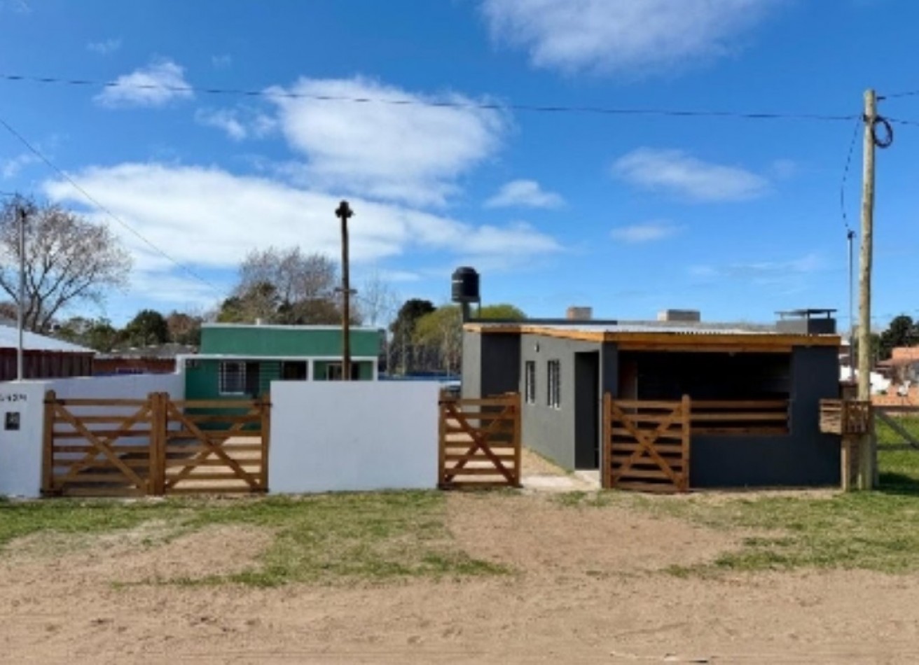 Oportunidad en MAR DEL TUYU - 2 CHALET en BLOCK
