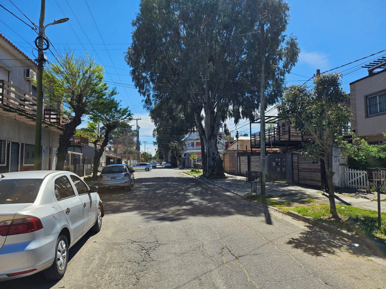 DUPLEX 3 ambientes con GAS NATURAL Y CLOACAS - SANTA TERESITA