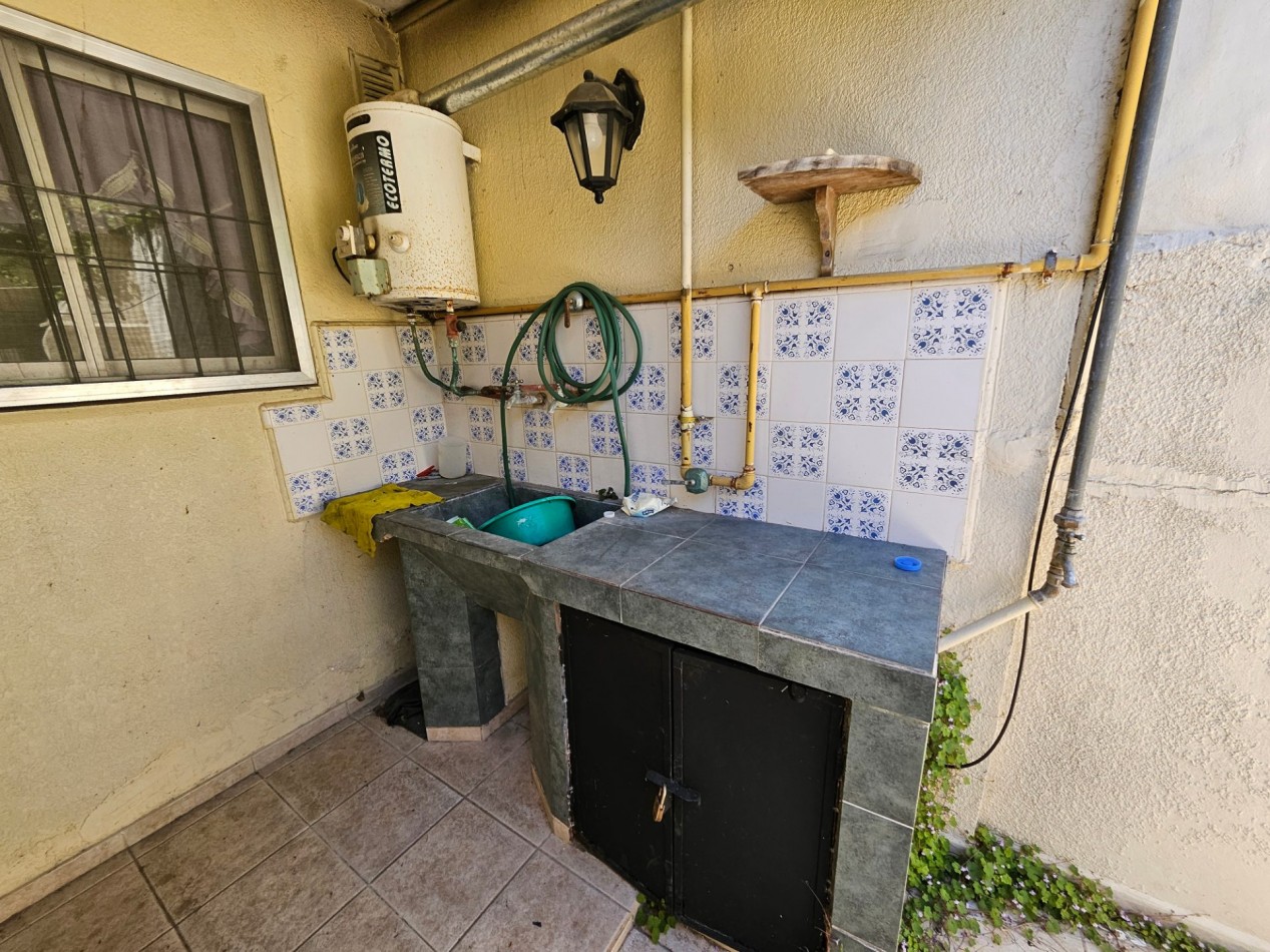 DUPLEX 3 ambientes con GAS NATURAL Y CLOACAS - SANTA TERESITA