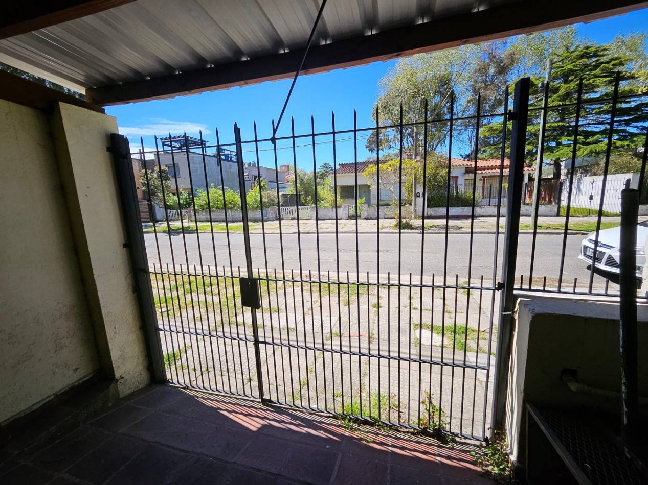 DUPLEX 3 ambientes con GAS NATURAL Y CLOACAS - SANTA TERESITA