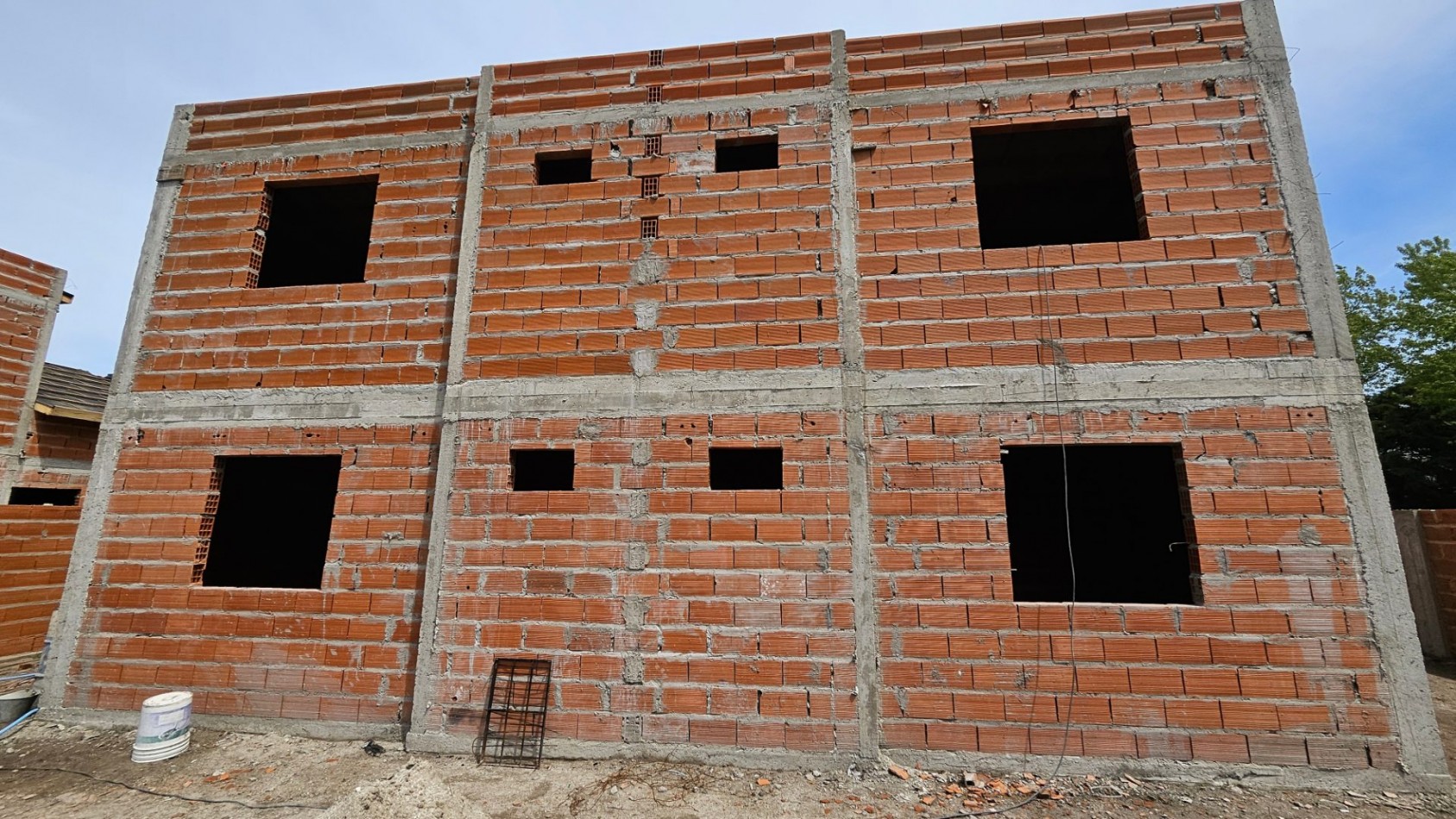 DUPLEX a estrenar en MAR DEL TUYU - ¡EXCELENTE UBICACION!