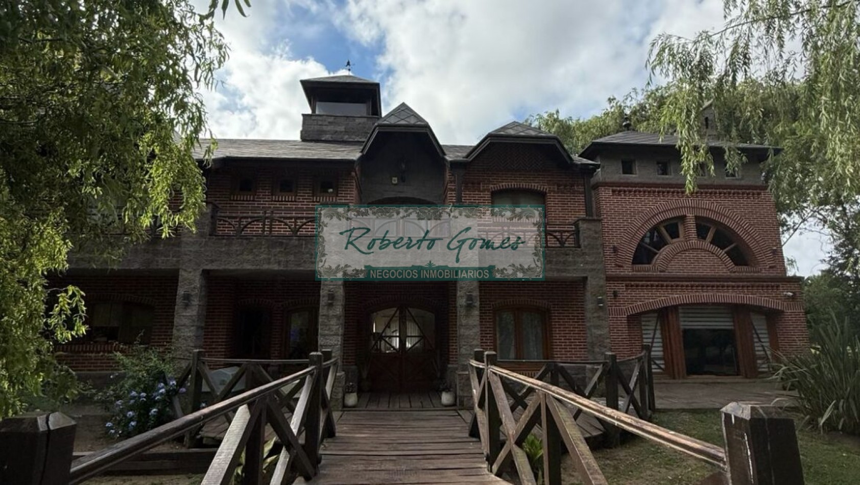 Espectacular casa con enorme terreno