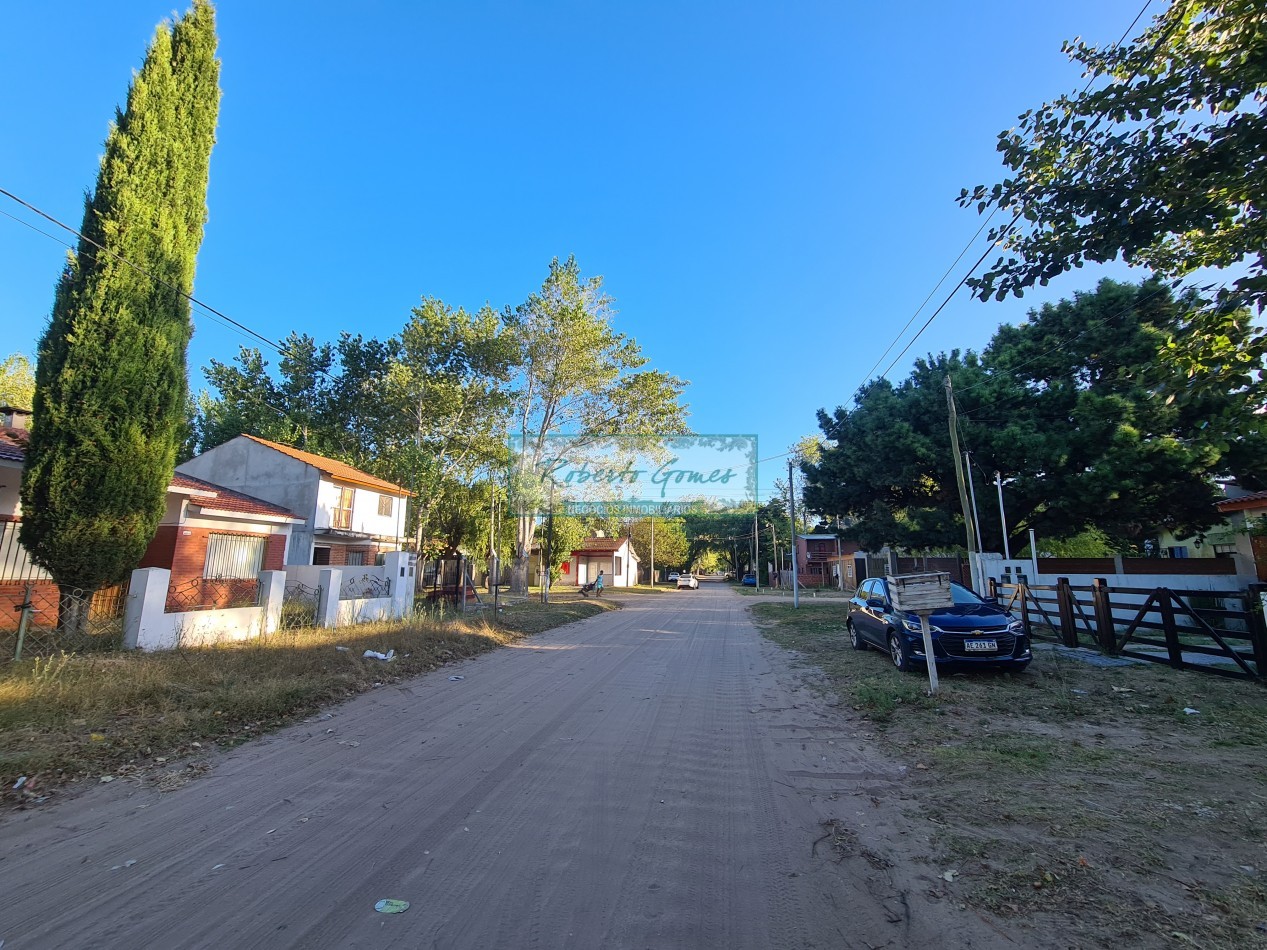 CHALET (ph) 3 AMBIENTES A 6 CUADRAS DEL MAR EN MAR DEL TUYU