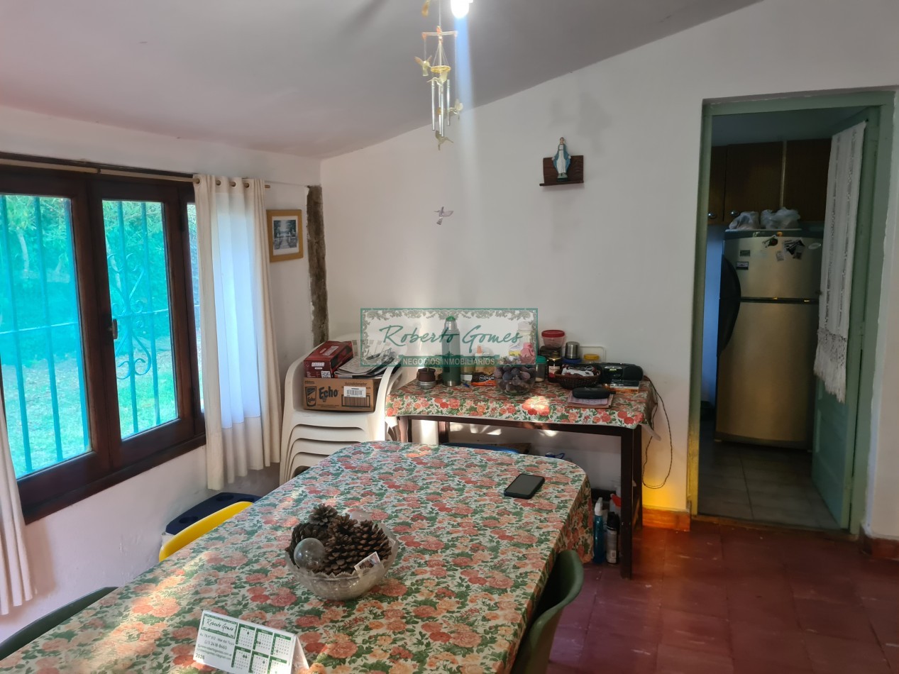 CASA EN LOTE AMPLIO A 3 CUADRAS DEL MAR- IDEAL INVERSION O RECICLAJE