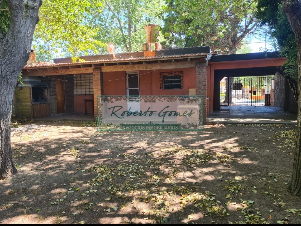 CASA EN LOTE PROPIO SOBRE AVENIDA PRINCIPAL