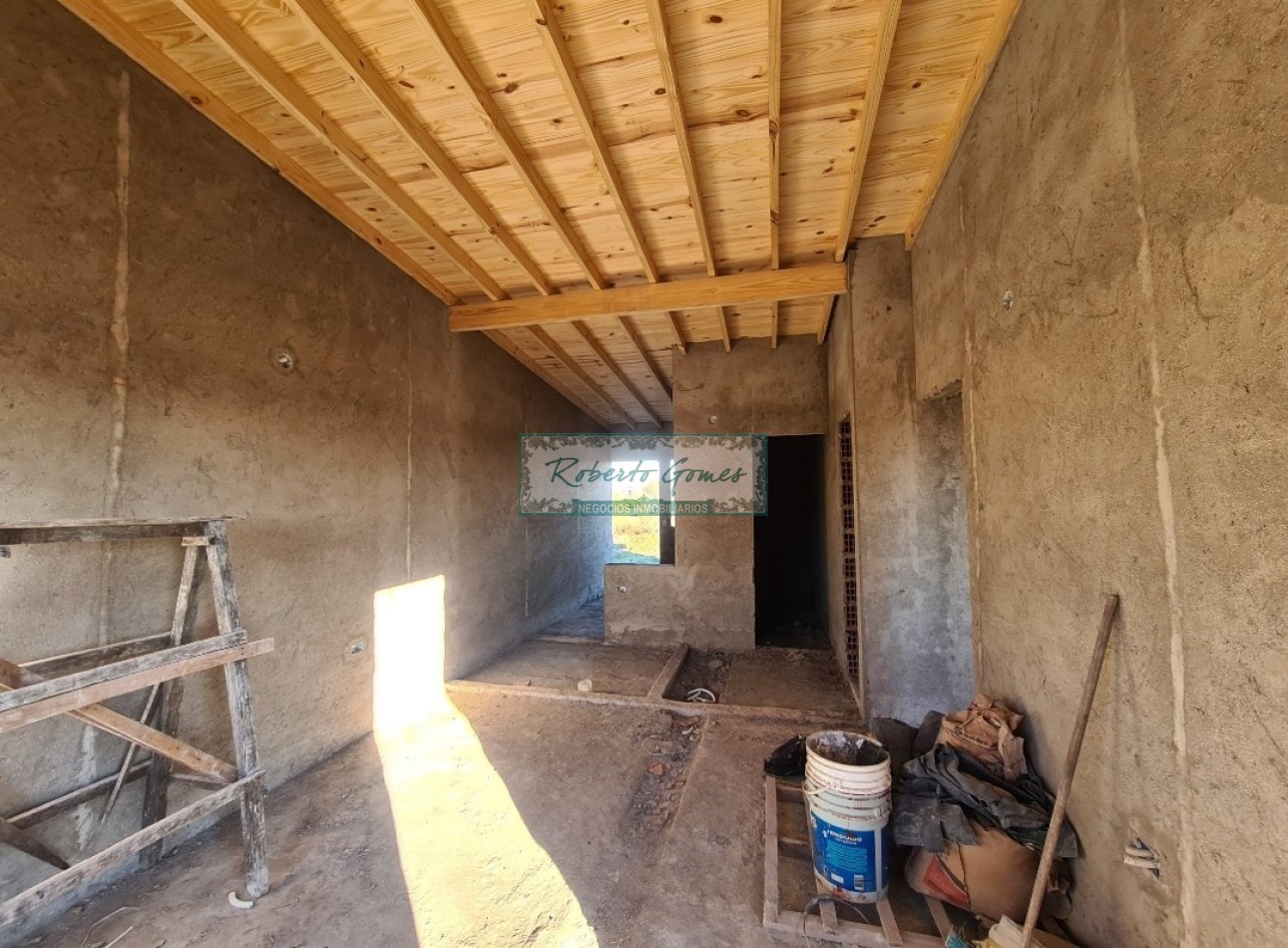 CHALET en construccion con 1/2 lote