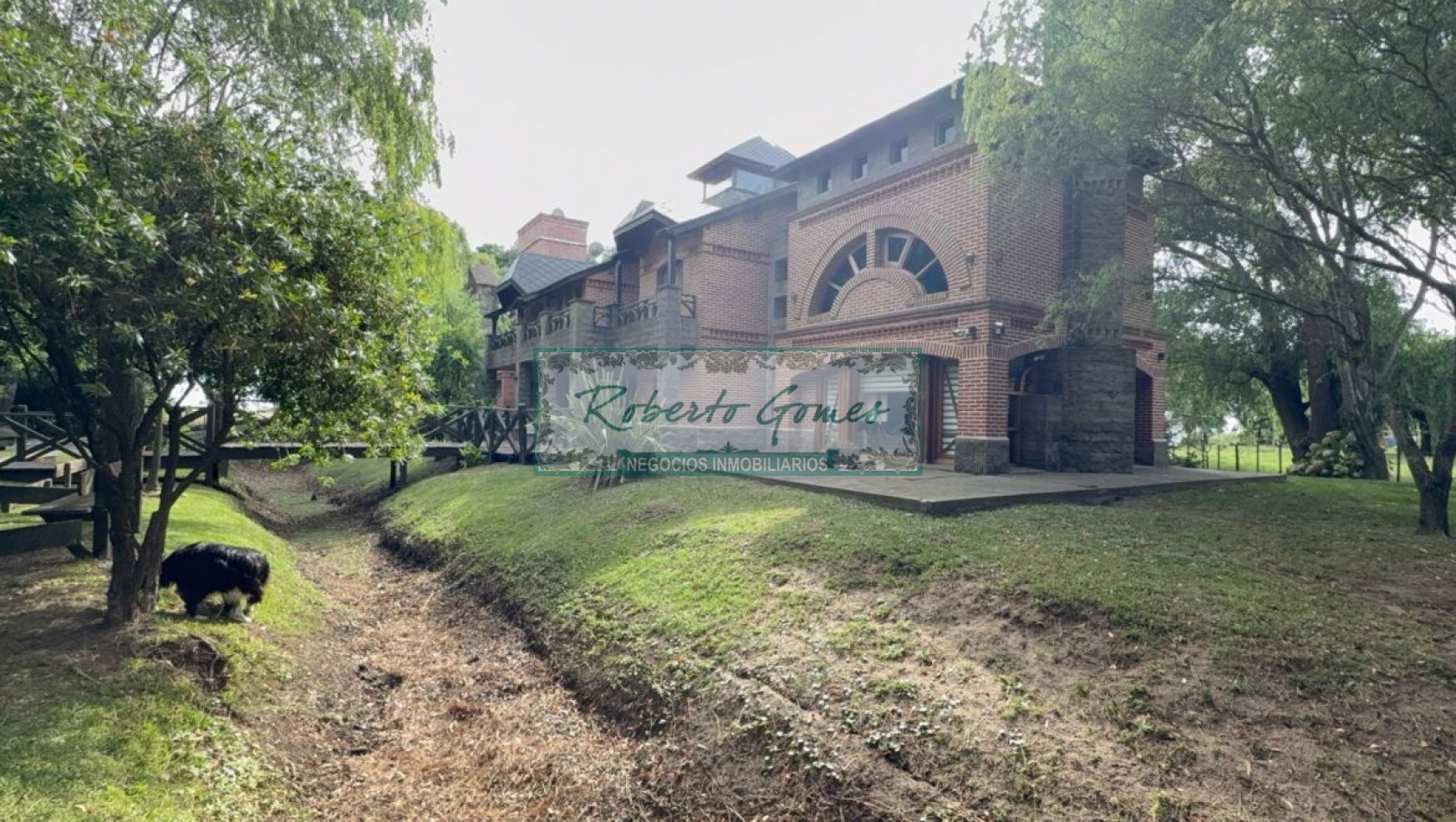 Espectacular casa con enorme terreno