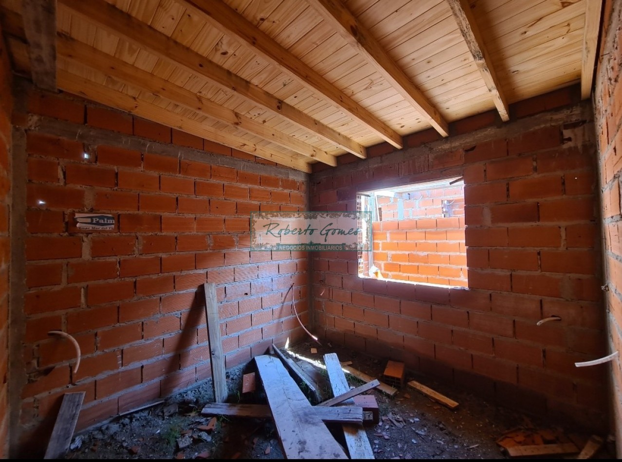VENTA DE CHALET (de pozo) en linda zona de playas