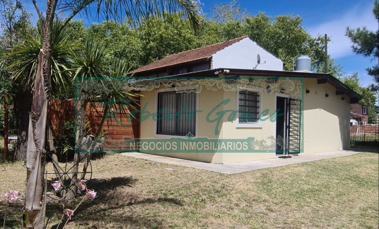 Hermosa casa sola en lote