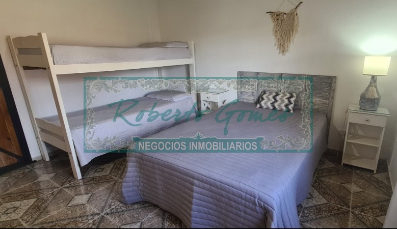 Hermosa casa sola en lote