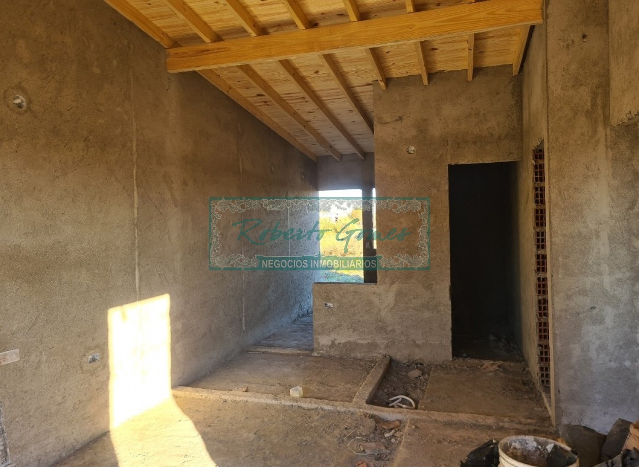 CHALET en construccion con 1/2 lote