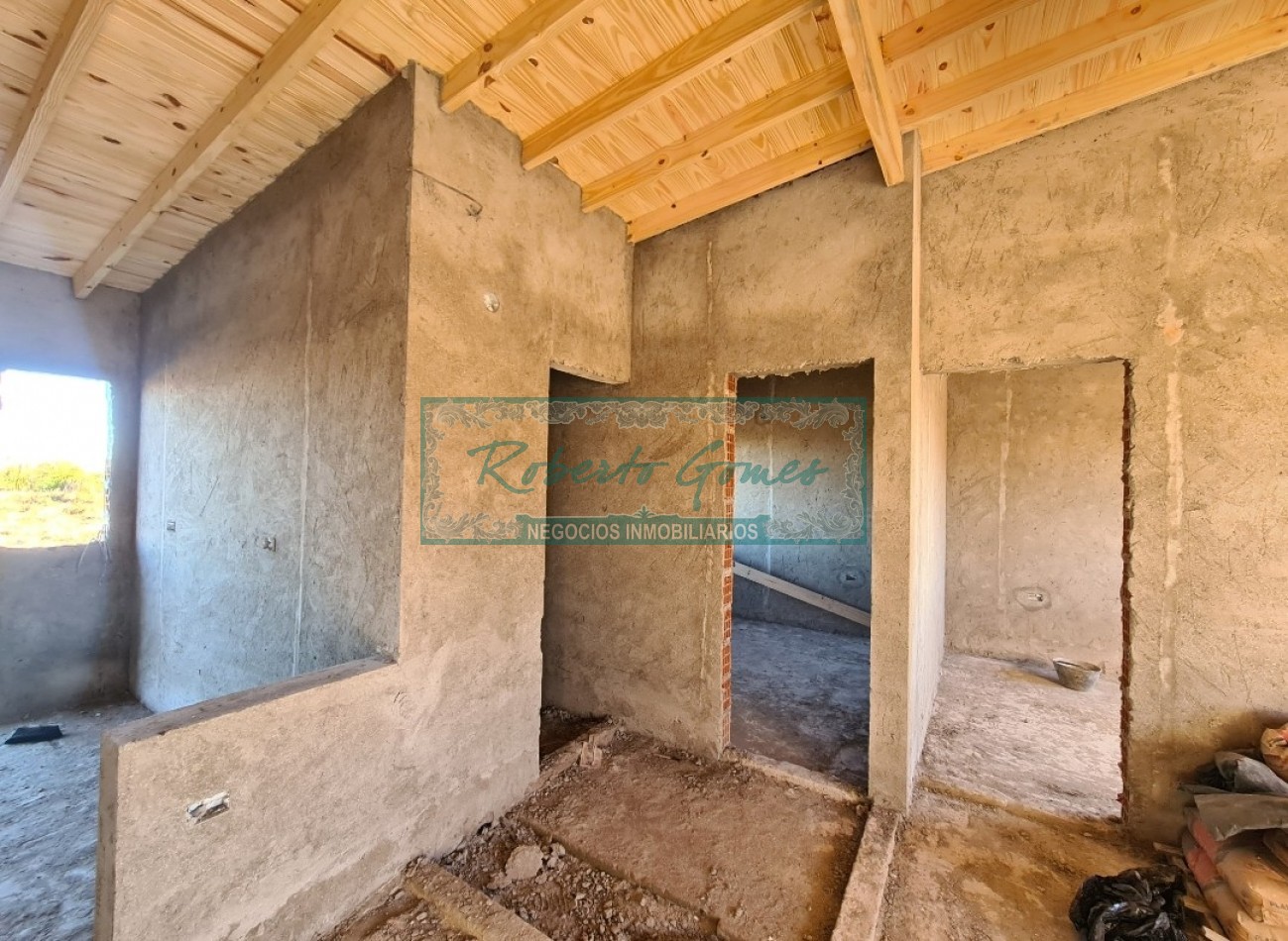 CHALET en construccion con 1/2 lote