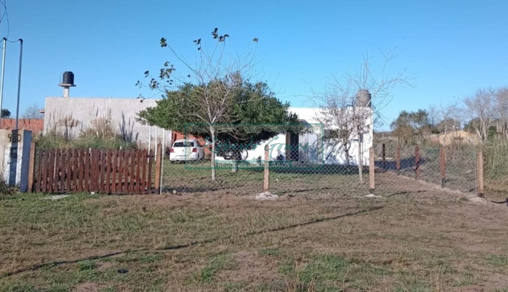 CASA sola en lote